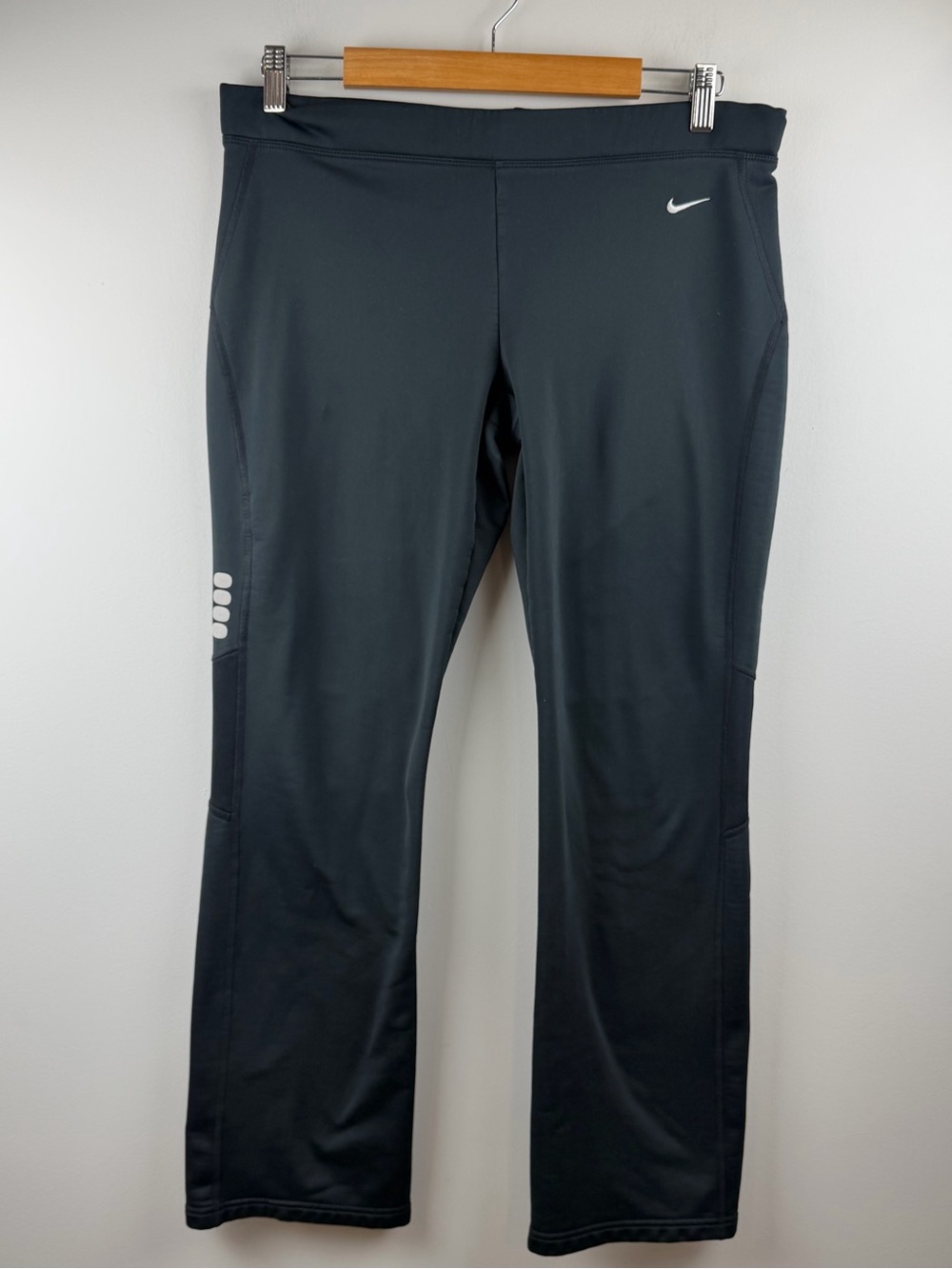 NIKE Fit Dry Women’s Yoga Straight Leg Pants Black Drawstring Size M